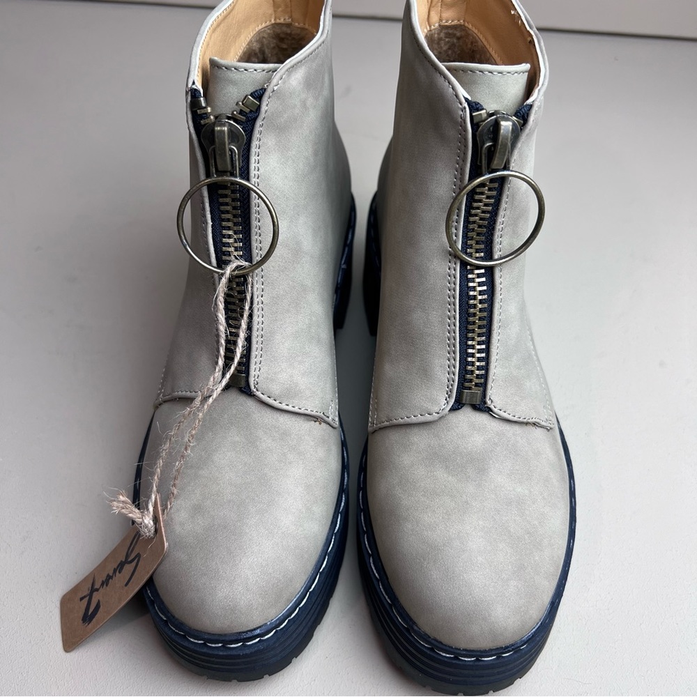 Seven7 Zoe front zipper platform Sand bootie size 8 NWB - Picture 9 of 11